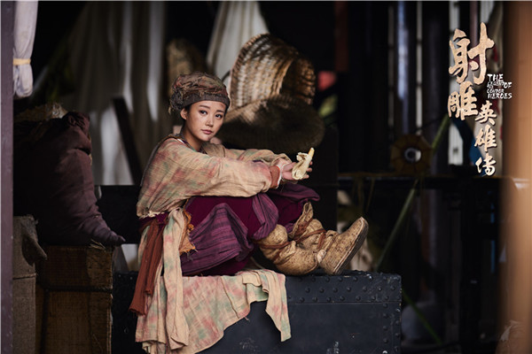 郭靖结缘“小叫花”黄蓉 《射雕英雄传》李一桐吃货上身-《射雕英雄传》李一桐饰黄蓉.jpg